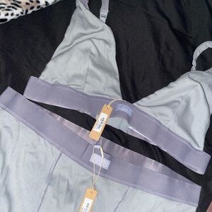 NWT SKIMS sets size 3x color pacific